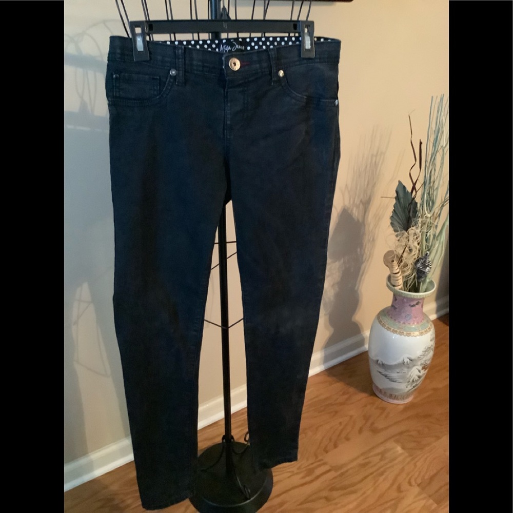 Arita Jeans. Black. Sz 9/10